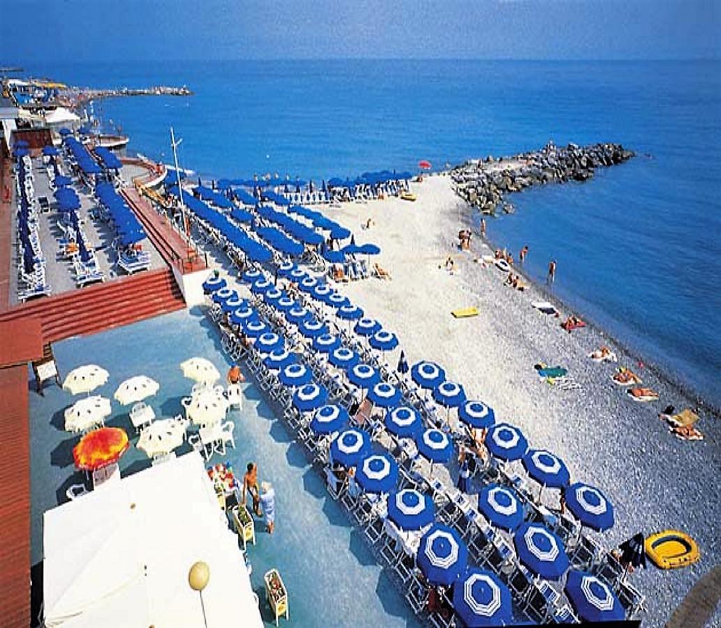 Hotel Duarte Bordighera Buitenkant foto